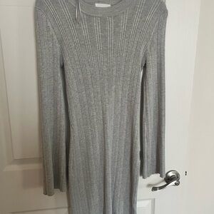 Elegant Gray Ribbed Knit Dress